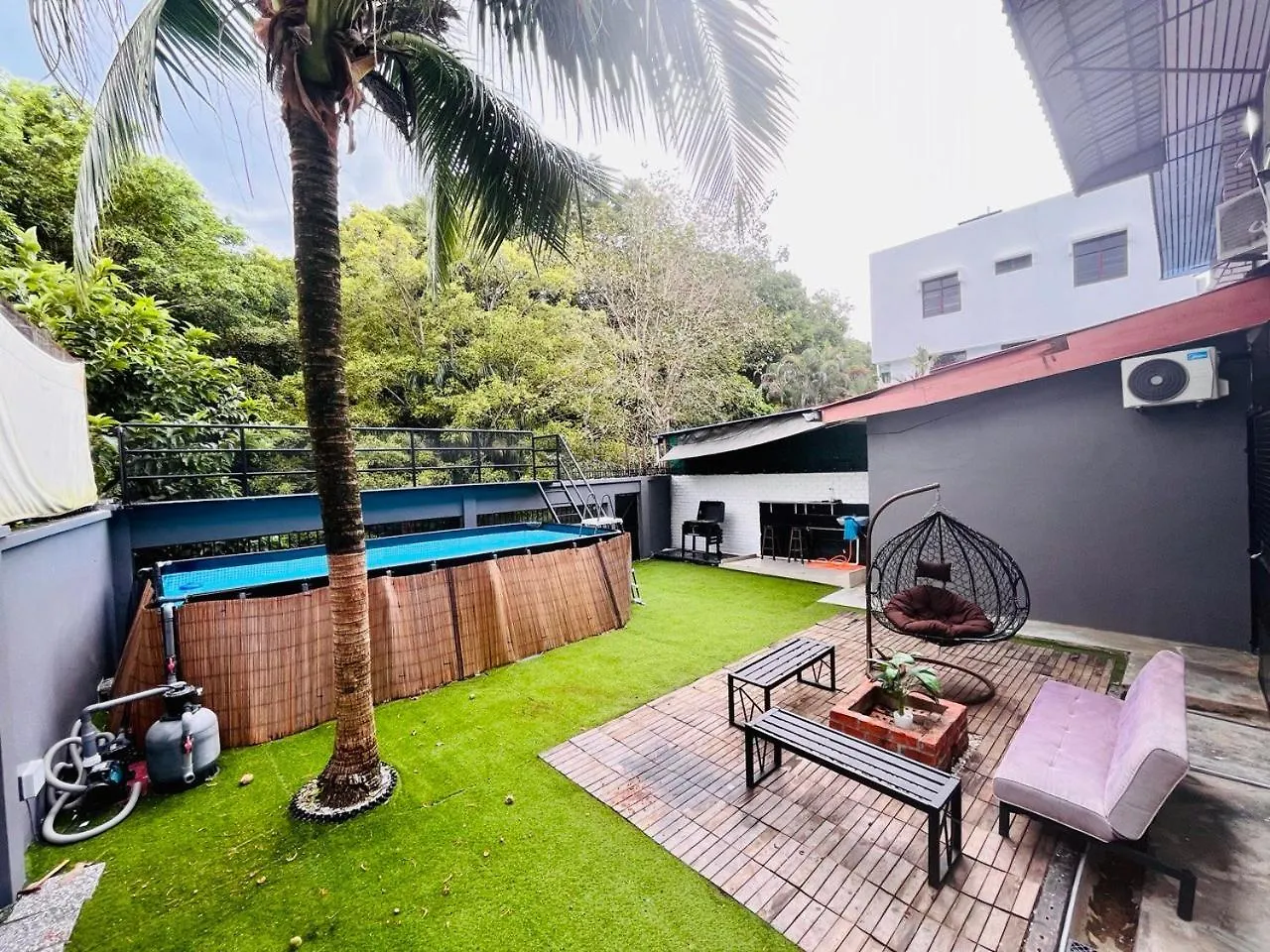 Botanical Retro-Cottage By Stayco George Town